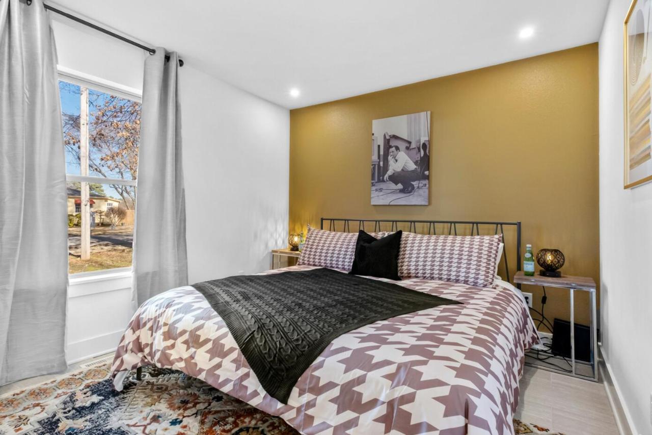 The Sinatra Villa Bentonville Ngoại thất bức ảnh